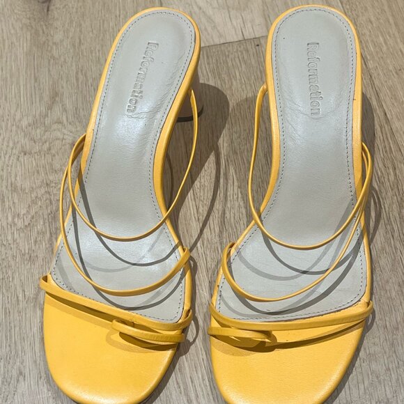 Reformation Rachel Sandal in Ochre (size 6) - Picture 4 of 8